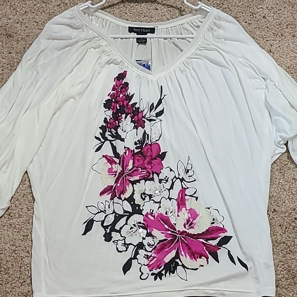 NWT White House Black Market Floral Top Size Small